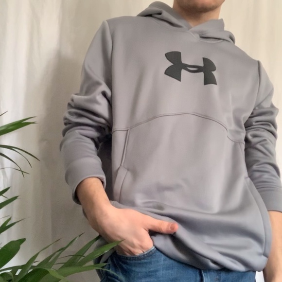 lightweight Under amour hoodie - Picture 6 of 7